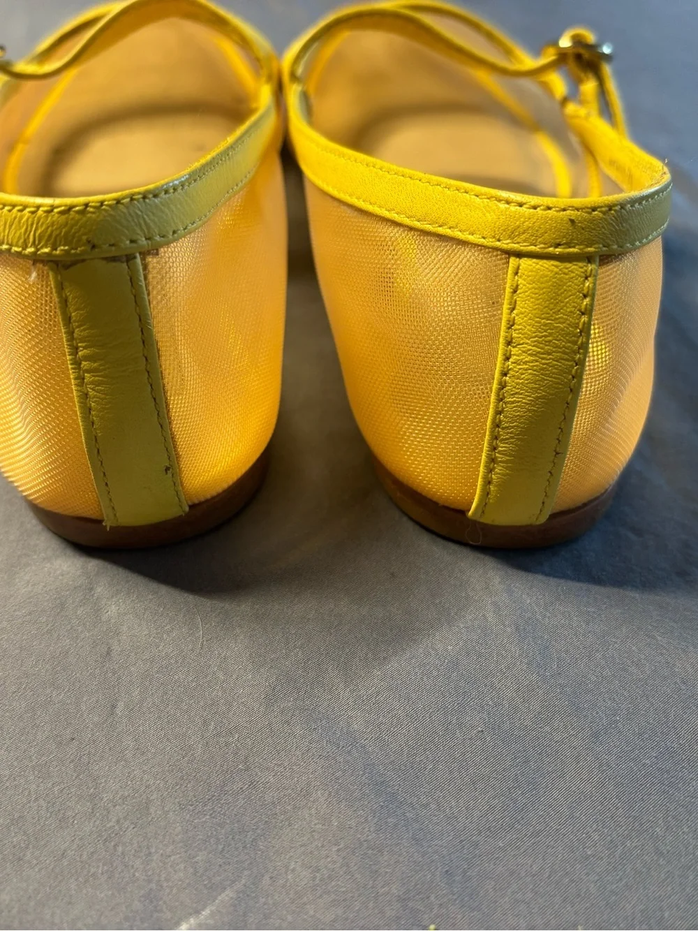 Antonio Melani Yellow Mesh Slippers Sz 5C